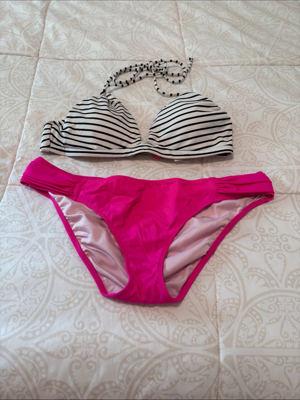 Victoria’s Secret bikini